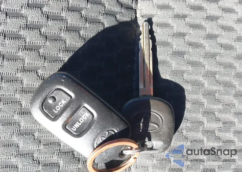 2007 Toyota Corolla S из США, поврежденный, VIN 2T1BR32E77C748480